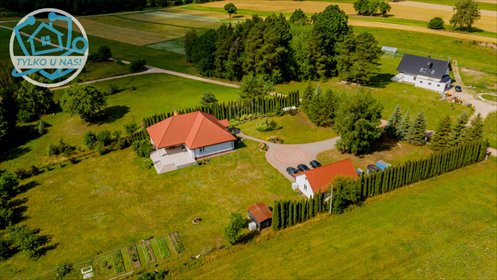 Na sprzedaż przestronny dom 163 m² z garażem 70 m² i dużą działką dom Podleńce