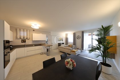 Przestronne 85 m² apartament z panoramicznym tarasem i widokiem mieszkanie Peschiera del Garda