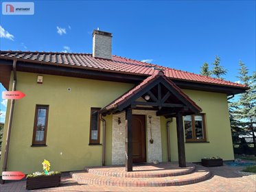 Dom z halą i biurem – idealny pod działalność i życie dom Marlewo