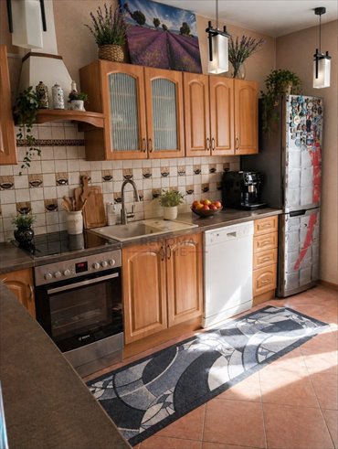 Zapraszam do obejrzenia przestronnego domu 150 m² z dużym ogrodem i garażem dom Szczawno-Zdrój