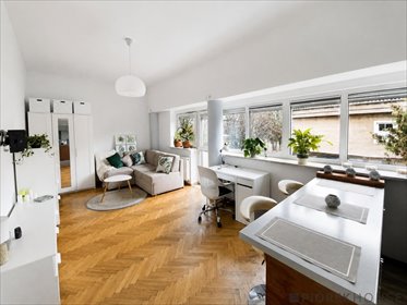 Mieszkanie 25,7 m² w Warszawie - balkon i ogród dla mieszkańców mieszkanie Warszawa, Praga-Południe, Alfreda Nobla