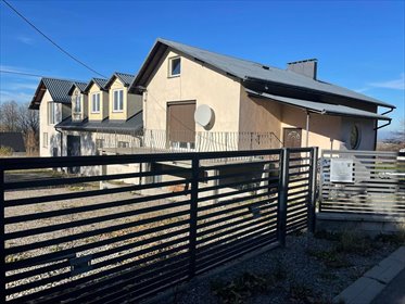 Przestronny dom z potencjałem 794 m² w Bielsku-Białej dom Bielsko-Biała