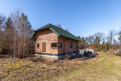 Dom surowy z dużą działką i rzeką w pobliżu dom Krężnica Jara