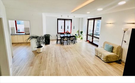 Sprzedam jasne 79 m² mieszkanie z panoramicznymi oknami w Warszawie mieszkanie Warszawa, Śródmieście, Łucka