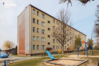 Przestronne 2 pokoje z balkonem, blisko szkół i sklepów mieszkanie Kęty, Osiedle Kardynała Stefana Wyszyńskiego