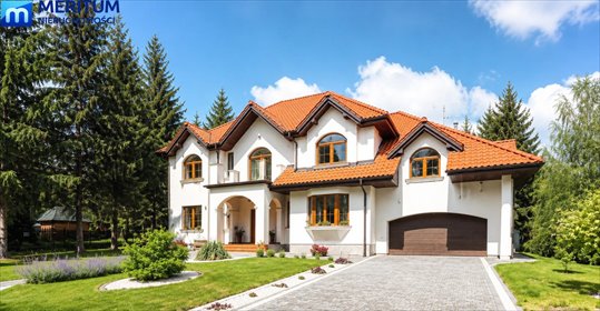 Dom 400 m² w Żabiej Woli - przestronny, z ogrodem i garażem dom Żabia Wola
