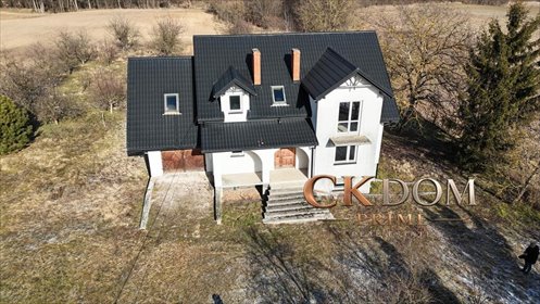 Przestronny dom wolnostojący w stanie deweloperskim, 170 m² dom Bugaj