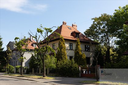 Sprzedam stylową willę 330 m² z dużym parkingiem w Zabrzu dom Zabrze