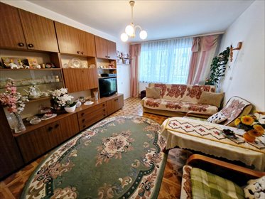 Przestronne 2 pokoje z balkonem i piwnicą – idealne dla rodzin mieszkanie Zgierz