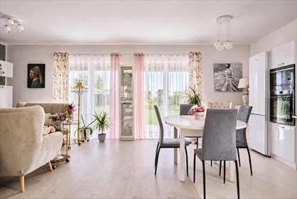Dom 121 m² w Pucku (gotowy do zamieszkania, ogród, garaż) dom Puck