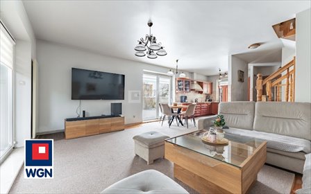 Dom z niezależnym apartamentem, 381 m2, Rumia dom Rumia, JAGODOWA