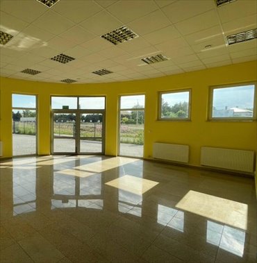 Lokal usługowy z witryną, placem i klimatyzacją. lokal użytkowy Rzeszów, Warszawska