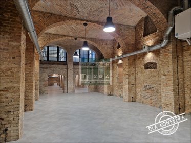 Zabytkowe piwnice z restauracją i apartamentami - polecam! lokal użytkowy Zielona Góra