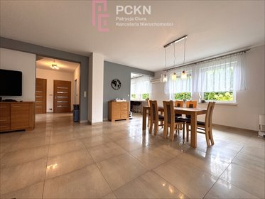 Dom 130 m² z ogrodem i nowoczesnym wnętrzem dom Opole, Podleśna