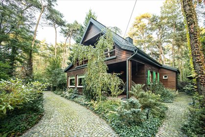 Urokliwy dom w sercu Sokolnik, 129 m2 stylu i 1035 m2 leśnej oazy! dom Sokolniki-Las, Śląska