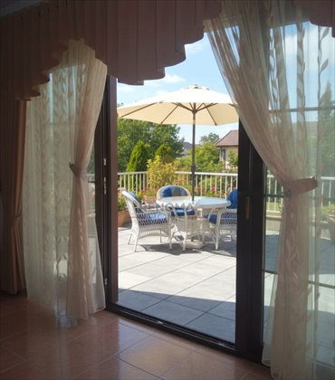 Dom z fotowoltaiką i pełnym wyposażeniem nad jeziorem dom Wieleń