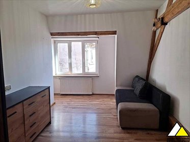 Dwupoziomowe mieszkanie 70 m² w Mirsku (nowoczesne wykończenie) mieszkanie Mirsk, Plac Targowy