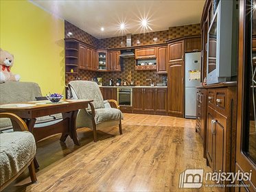 Przestronne 54m2 w centrum Wolina, umeblowane, miejsce postojowe mieszkanie Wolin, centrum