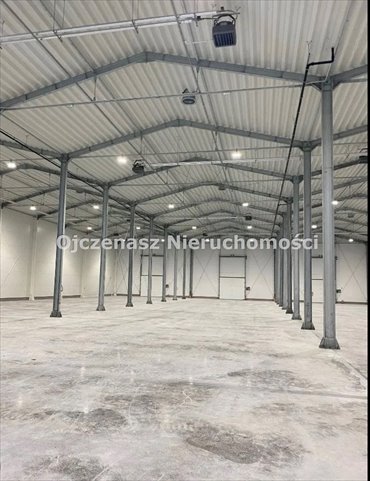 Sprzedam nowoczesną halę produkcyjno-magazynową 2600 m² z biurami magazyn Wałdowo