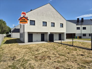 Nowoczesny dom 100 m² z ogródkiem i garażem w Kruszynie. dom Kruszyn, Jodłowa