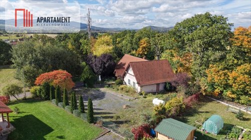 Dom 153 m² z dwoma niezależnymi mieszkaniami (Świerzawa) dom Świerzawa