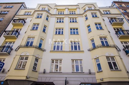Nowoczesny lokal biurowy w odrestaurowanej kamienicy lokal użytkowy Warszawa, Śródmieście, Wspólna
