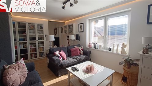 Zadbany dom z ogrodem, garażem i nowoczesnym wykończeniem dom Wałbrzych