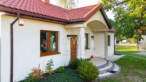Dom z plantacją malin i potencjałem biznesowym dom Świętochów
