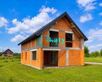 Do sprzedania przestronny dom 145,7 m² z garażem w Kozierowie dom Kozierów