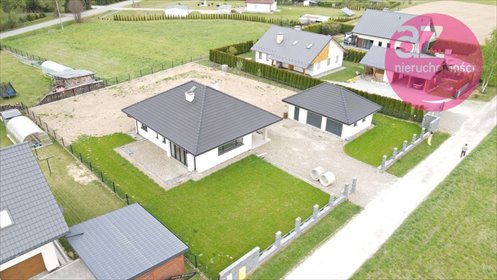 Nowoczesny dom 105 m² z dużą działką i garażem dom Wójtowa