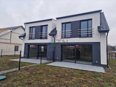 Nowoczesny dom bliźniak z pompa ciepła i wysokim standardem dom Jeszkowice