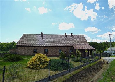 Przestronny dom 215 m² z garażem i ogrodem w Unieszowie dom Unieszów