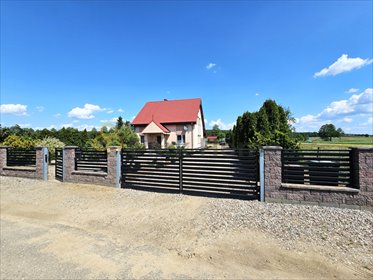 Zapraszam do obejrzenia dwóch domów z dużym stawem i ogrodem dom Błażejewo