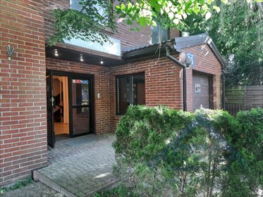 Na sprzedaż przestronny dom szeregowy 350 m² w Warszawie dom Warszawa, Targówek