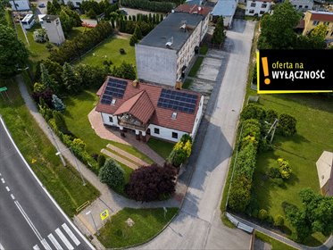 Na sprzedaż unikalny dom z 1860 r. z garażem i fotowoltaiką dom Motkowice
