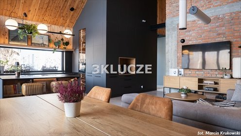 Przestronny loft w stylu stodoły z garażem i budynkiem gościnnym dom Lublin, Zemborzyce