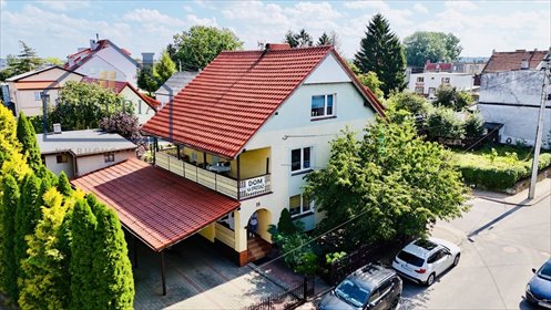 Sprzedam dom 240 m² z dużym tarasem i garażem w Biskupcu dom Biskupiec, Szewska