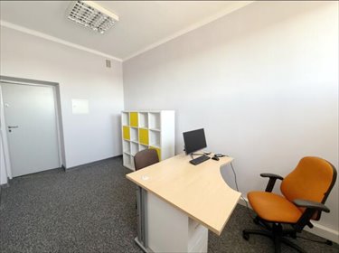 Na wynajem biuro 12 m² z parkingiem i monitoringiem lokal użytkowy Opole