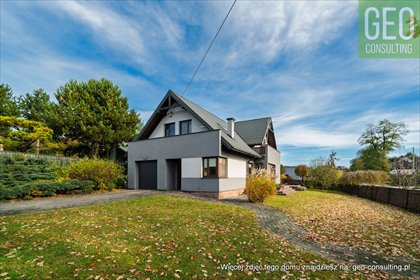Wygodny dom wolnostojący z garażem i dużą działką dom Michałowice, Dom wolnostojący w Michałowicach