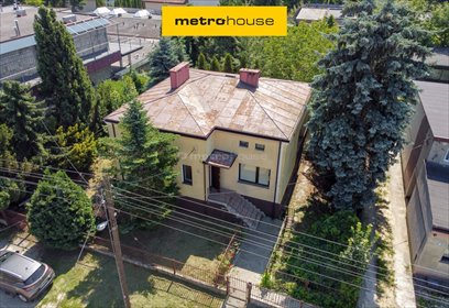 Sprzedam dom 180 m² w Łodzi z dużą działką i potencjałem dom Łódź, Bałuty, Brzoskwiniowa