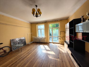 Przestronne 66 m² w zabytkowej kamienicy (centrum Żyrardowa) mieszkanie Żyrardów