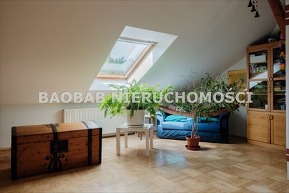 Przestronny dom z ogrodem, garażem i klimatem zieleni dom Czarnów, Topazowa