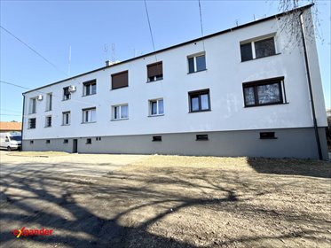 Przestronne 2-pokojowe mieszkanie z garażem i pomieszczeniami mieszkanie Nekla, Dworcowa