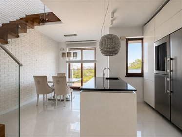 Dwupoziomowy apartament 119 m² (Wilanów) z balkonem i pełnym wyposażeniem mieszkanie Warszawa, Wilanów, Aleja Rzeczypospolitej