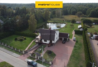 Na sprzedaż nowoczesny dom z stawem, garażami i energią słoneczną dom Zawiercie, Nowowiejska