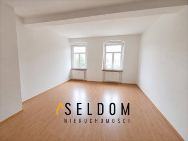 Polecam dwupokojowe mieszkanie do remontu w centrum Jeleniej Góry mieszkanie Jelenia Góra, Centrum