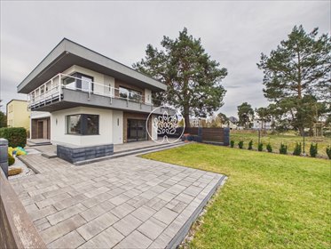 Nowoczesny dom nad Kanałem Bydgoskim z tarasami i garażem dom Bydgoszcz