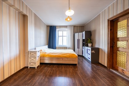 Przestronne 4-pokojowe mieszkanie do remontu w centrum Gliwic mieszkanie Gliwice, Zwycięstwa