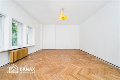 Dwupokojowe mieszkanie z osobną kuchnią, 3,5 m wysokie, widok na Aleje Róż mieszkanie Kraków, Nowa Huta, os. Centrum C