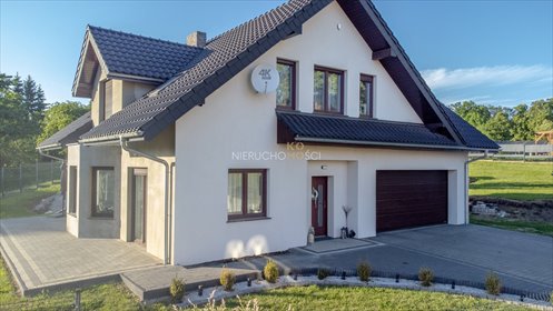 Nowoczesny dom z własną elektrownią i przestrzenią dla rodziny dom Lubiąż, Lubiąż